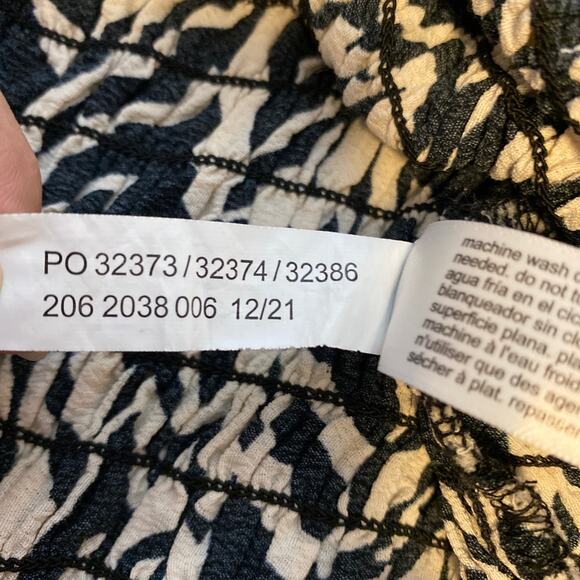 ELOQUII Element Smocked Top Plus Sz 18/20 Animal Print Crop Balloon Sleeve - Picture 11 of 11